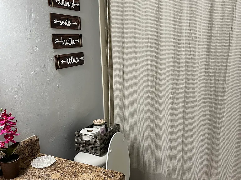 La Mediterranean Apartments — Photo 25