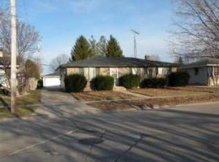 8549 32nd Ave, Kenosha, WI 53142