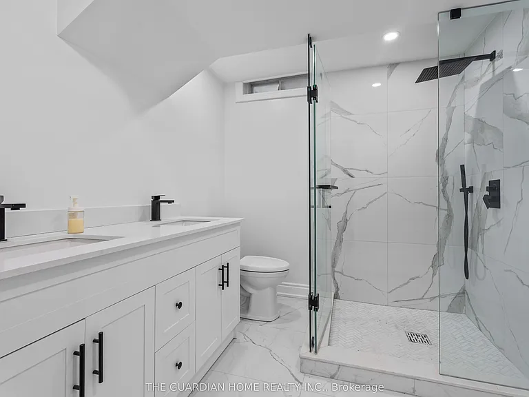 44 Williamson Dr W — Photo 24