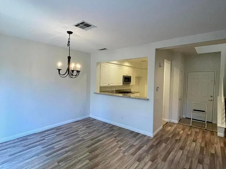 4922 Santo Dr — Photo 9