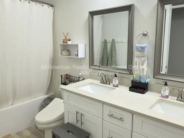 1405 Hickory St — Photo 11