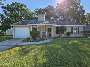 410 Hunting Green Dr, Jacksonville, NC 28546