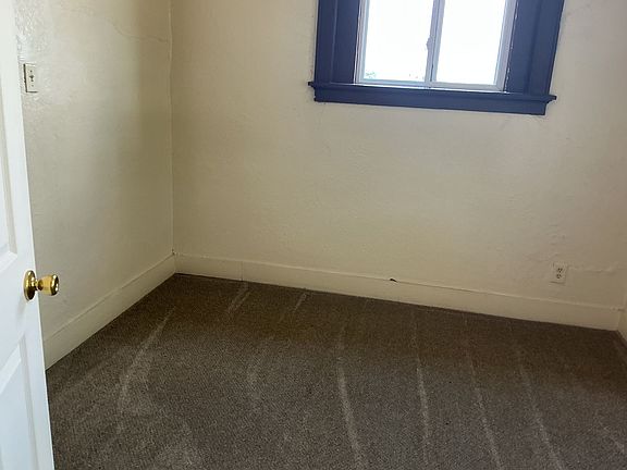 4th image of 2613 W Capitol Dr #10
