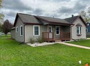 320 Factory St, Manawa, WI 54949