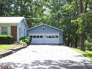 2nd image of 99 Pearl Dr