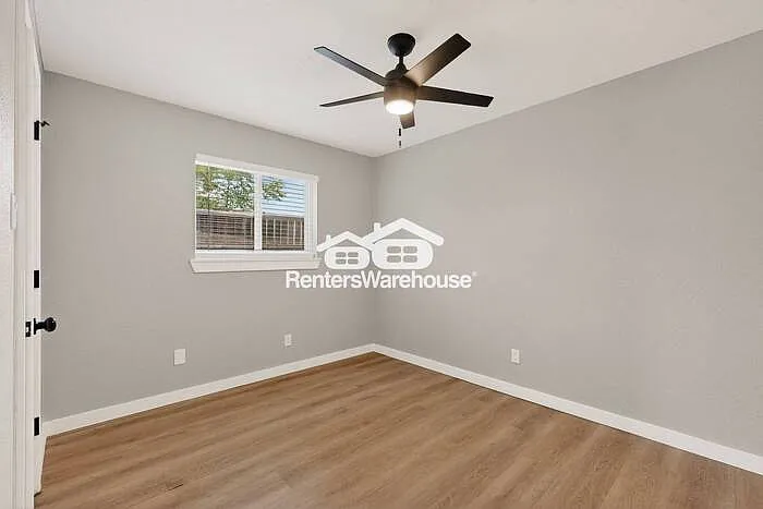 507 S Spring Creek Dr — Photo 34