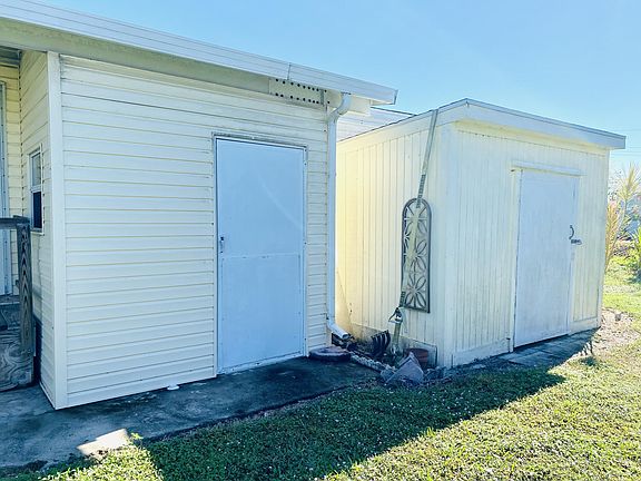 4th image of 4160 S Shady Ln