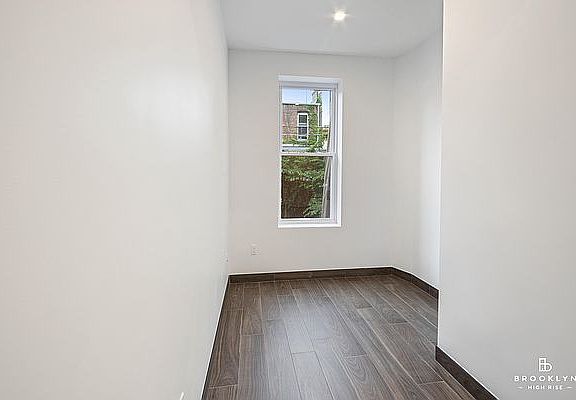 5th image of 2329 Bedford Ave APT 1B