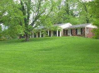 12916 Topping Estates Dr, Saint Louis, MO 63131