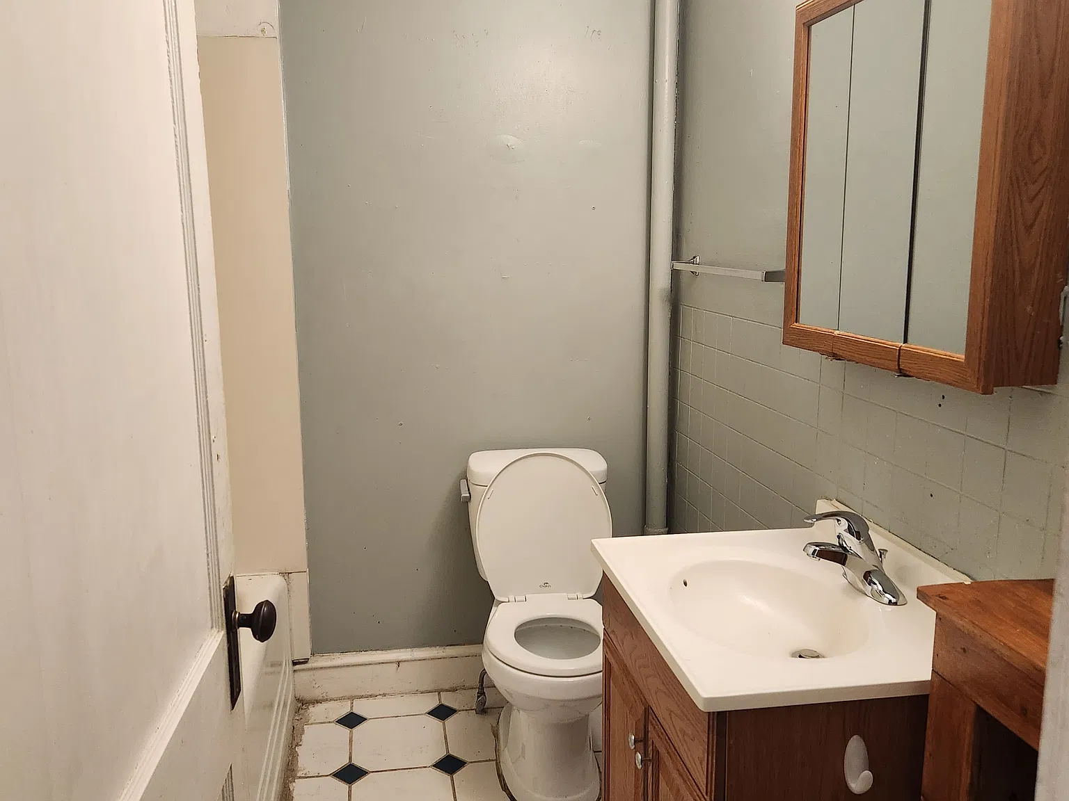 452 Main Street - 4 — Photo 4