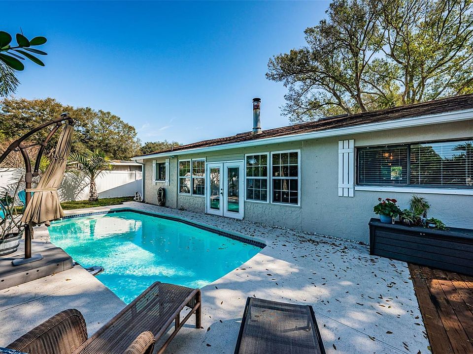 1st image of 1004R Vineyard Ct