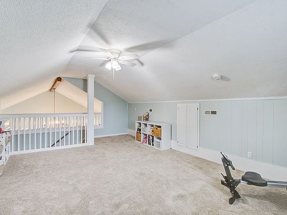 4th image of 2115 Hunter Creek Dr