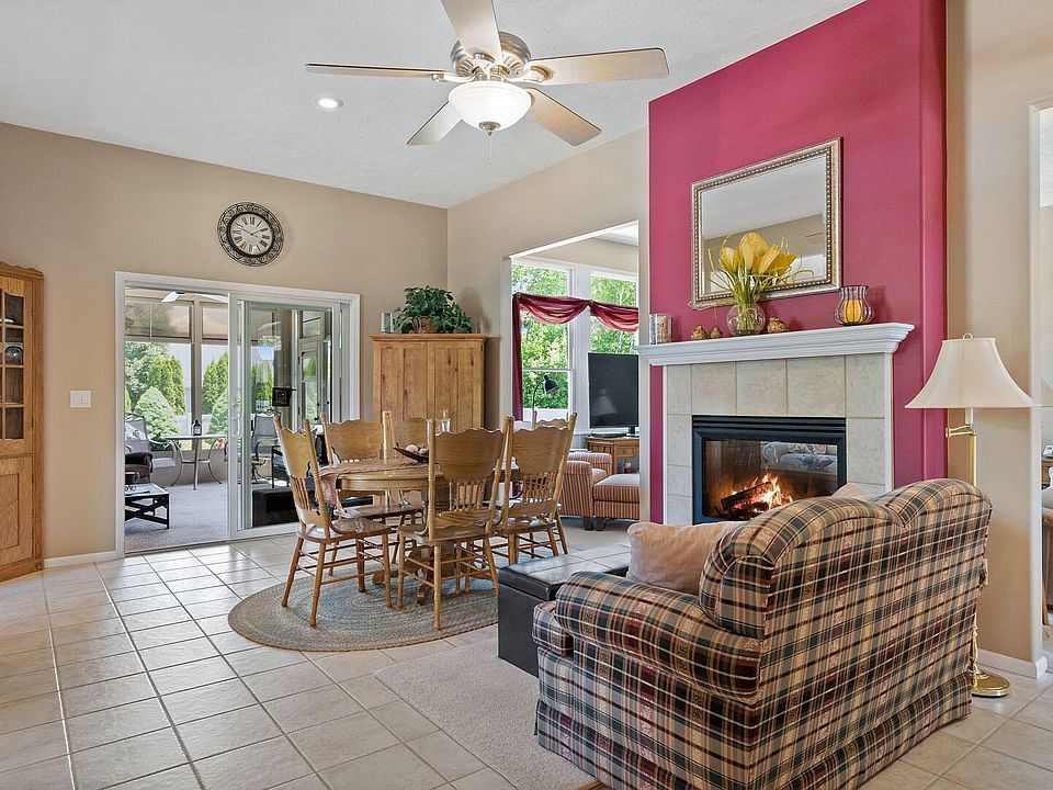 1st image of 4849 Sir Austin Dr