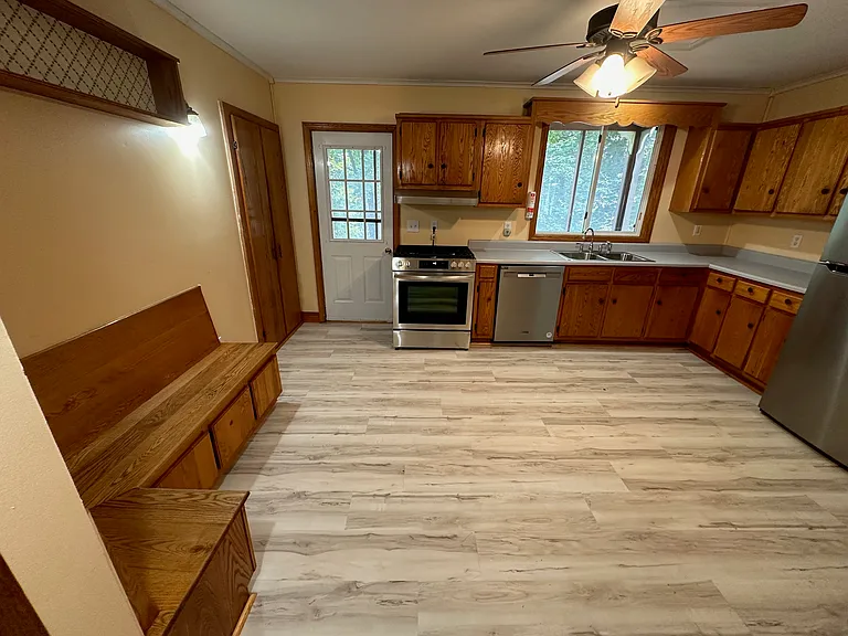 318 E Main St #2 — Photo 9