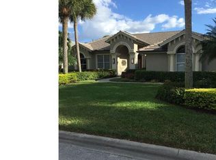 566 Portsmouth Ct, Naples, FL 34110