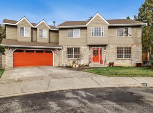 556 NE Stalker Ct, Bend, OR 97701