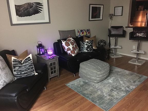 3rd image of 10001 Westpark Dr APT 29