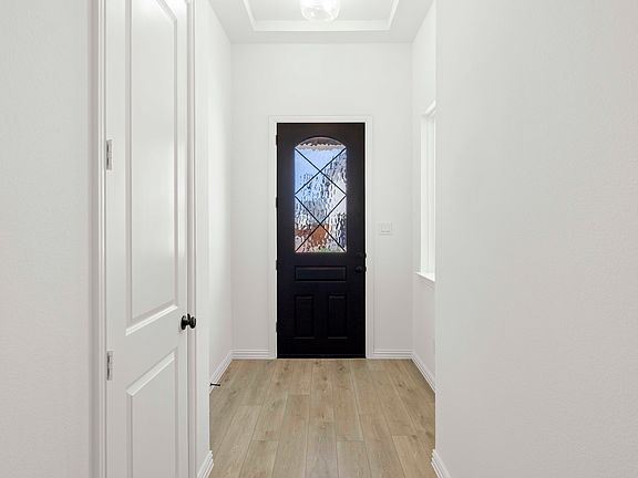 Aster Park - Farwell Interior Image 2