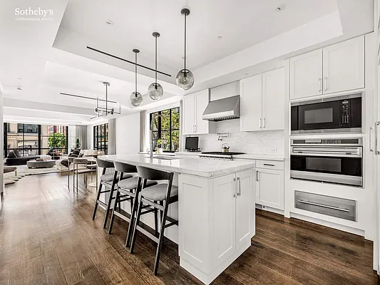 Rented by Sotheby's International Realty | media 12