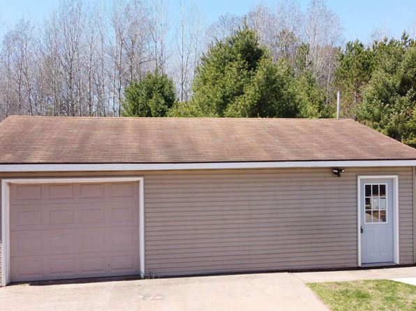 12212 E Railroad St, Lake Nebagamon, WI 54849