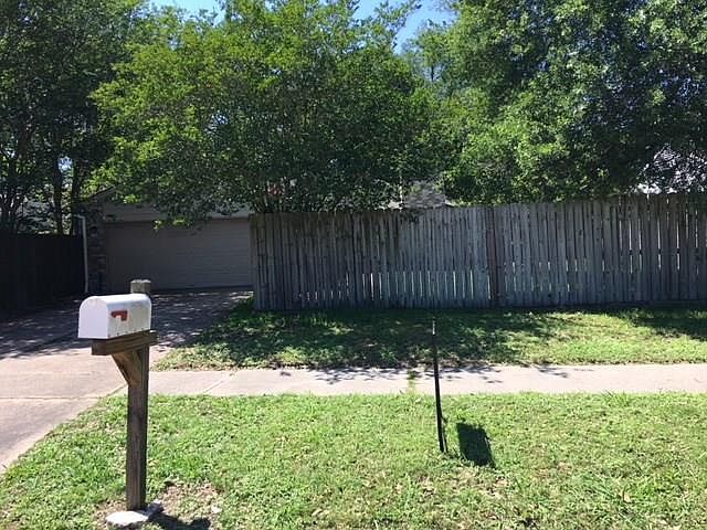 1st image of 3815 Wood Stone Walk Dr