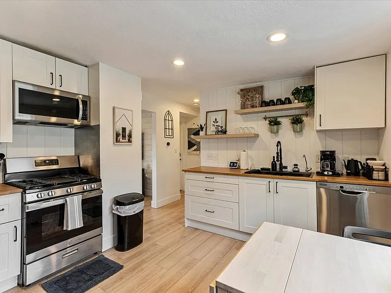 10185 S Amaryllis Dr — Photo 3