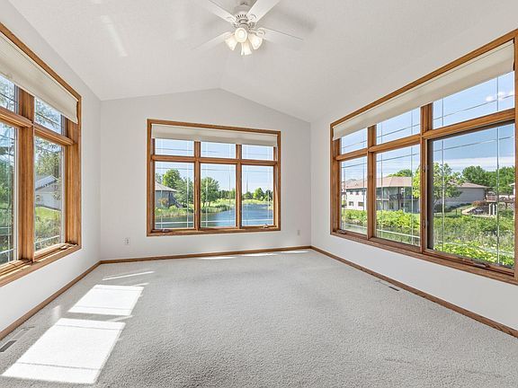 5th image of 1404 Heritage Ave NW