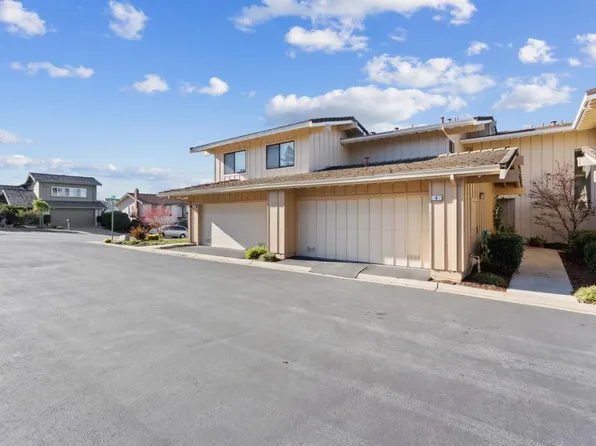4 Bluebell Ln, San Carlos, CA 94070