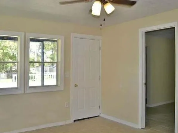 902 S Clara Ave, Deland, FL 32720