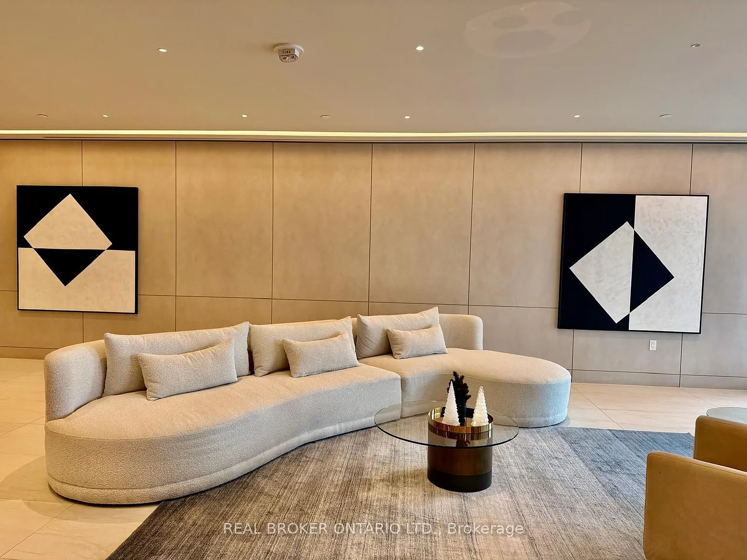 2 bed, $2,500 — Photo 4