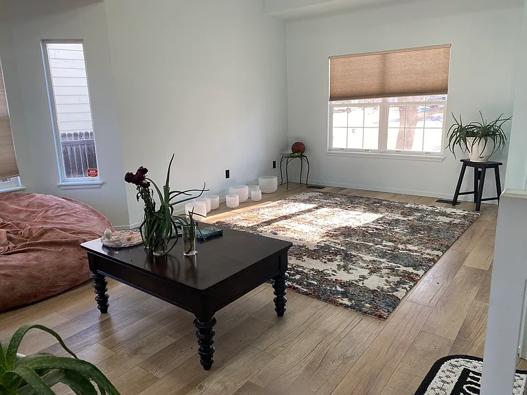 1467 Lincoln Cir — Photo 1