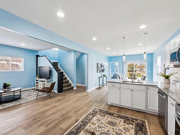 3rd image of 442 Bellefontaine Ave