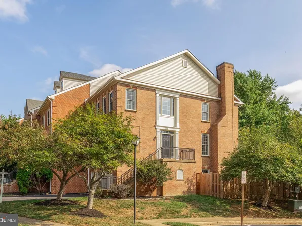 3015 Fallswood Glen Ct, Falls Church, VA 22044