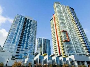 131 Regiment Sq, Vancouver, BC V6B1X6