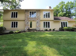 8485 Weller Rd, Cincinnati, OH 45249