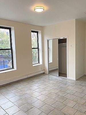 5th image of 201 E 118th St APT 2E