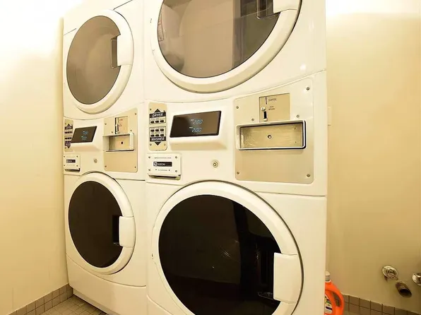 854 Greene Avenue image 9 of 11