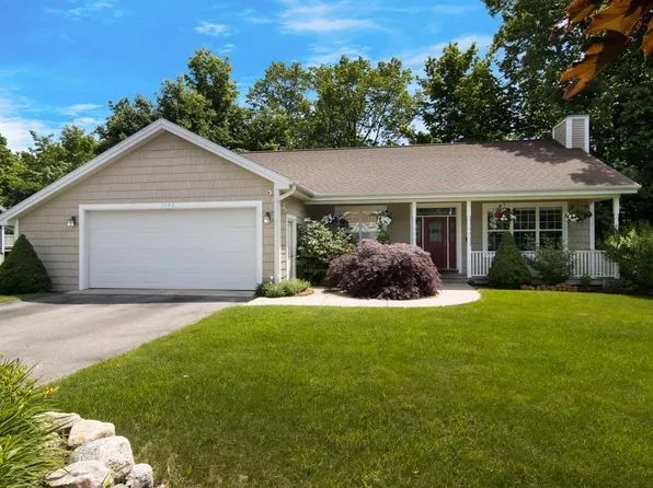 3140 Heritage Park Pl, Traverse City, MI 49685