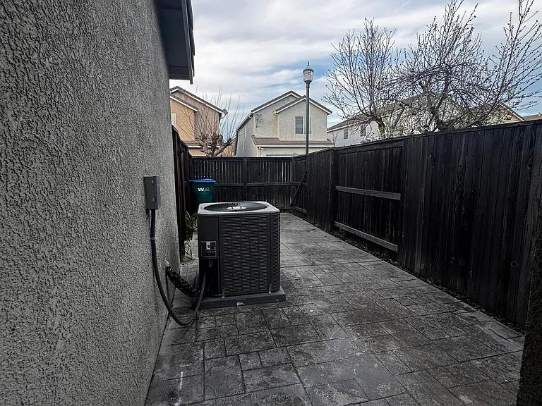 8224 Shay Cir — Photo 35