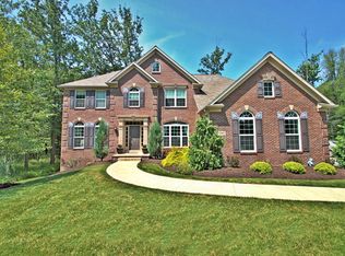 10892 Angelina Dr, North Royalton, OH 44133