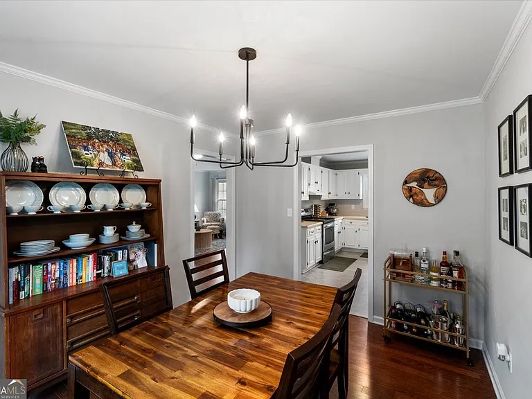 325 Brookstone Dr — Photo 10