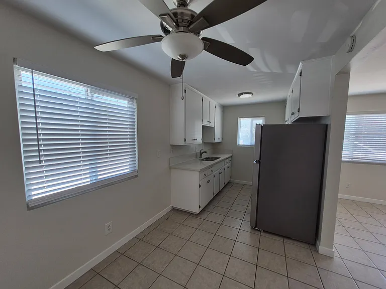292 Elkwood Ave — Photo 7