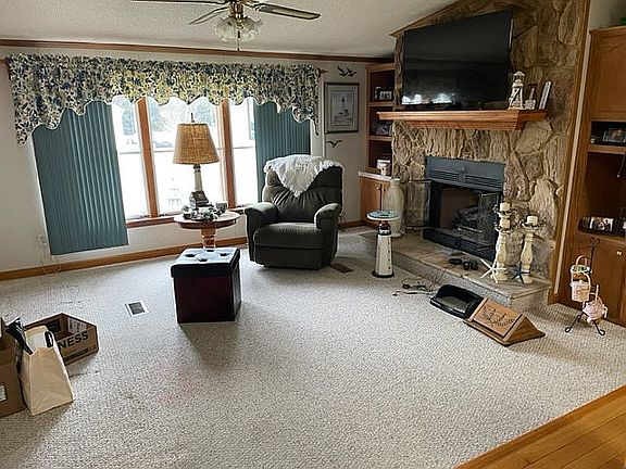 5th image of 22720 King Charles Dr
