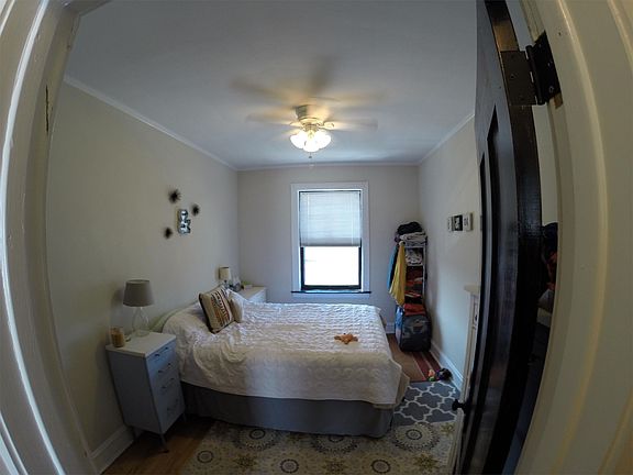 5th image of 4451 N Leavitt St #3