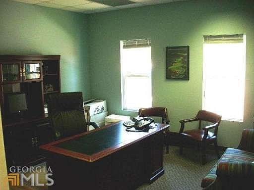 4th image of 2169 Centennial Dr