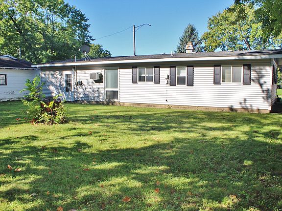 4th image of 39 Lynwood Dr
