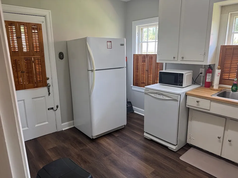3 bed, 1521 sqft, $1,550 — Photo 1