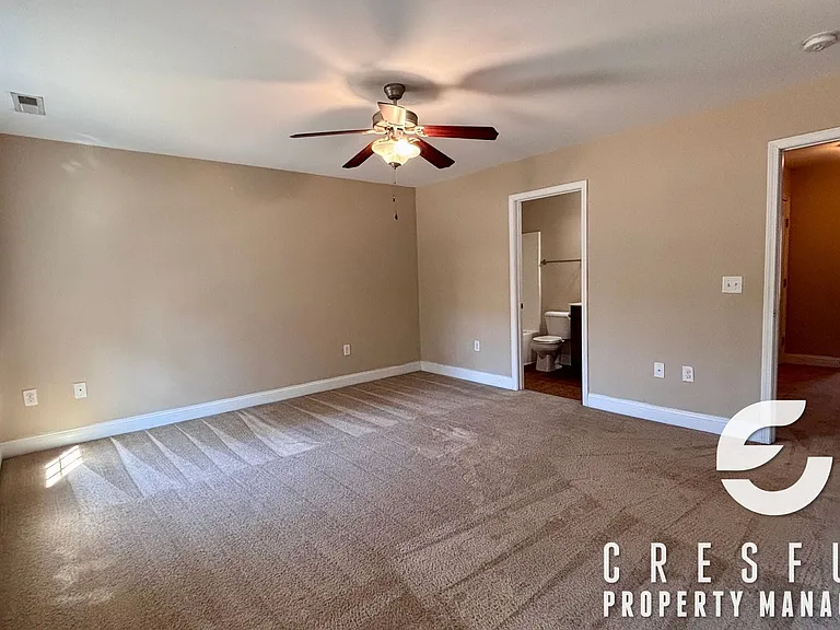 419 Georgetown Cir — Photo 11