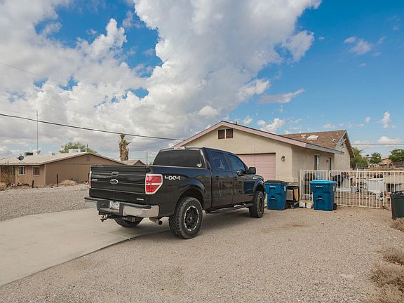 4th image of 3487 Bluegrass Dr