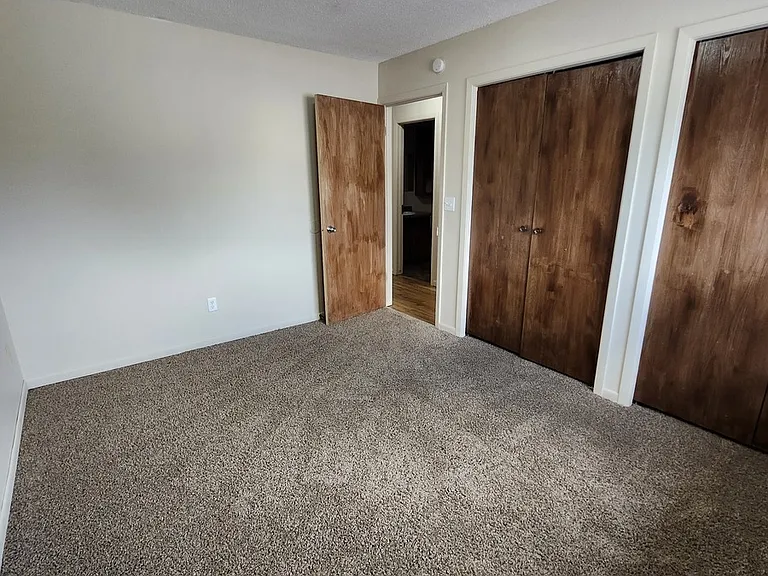 25 14th Ave NE #202 — Photo 8